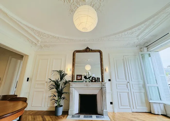 3 Bedrooms In Marais Appartement Parijs